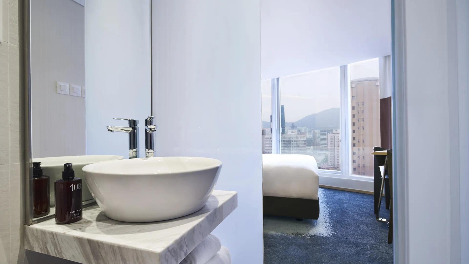 Hotel 108, Hong Kong